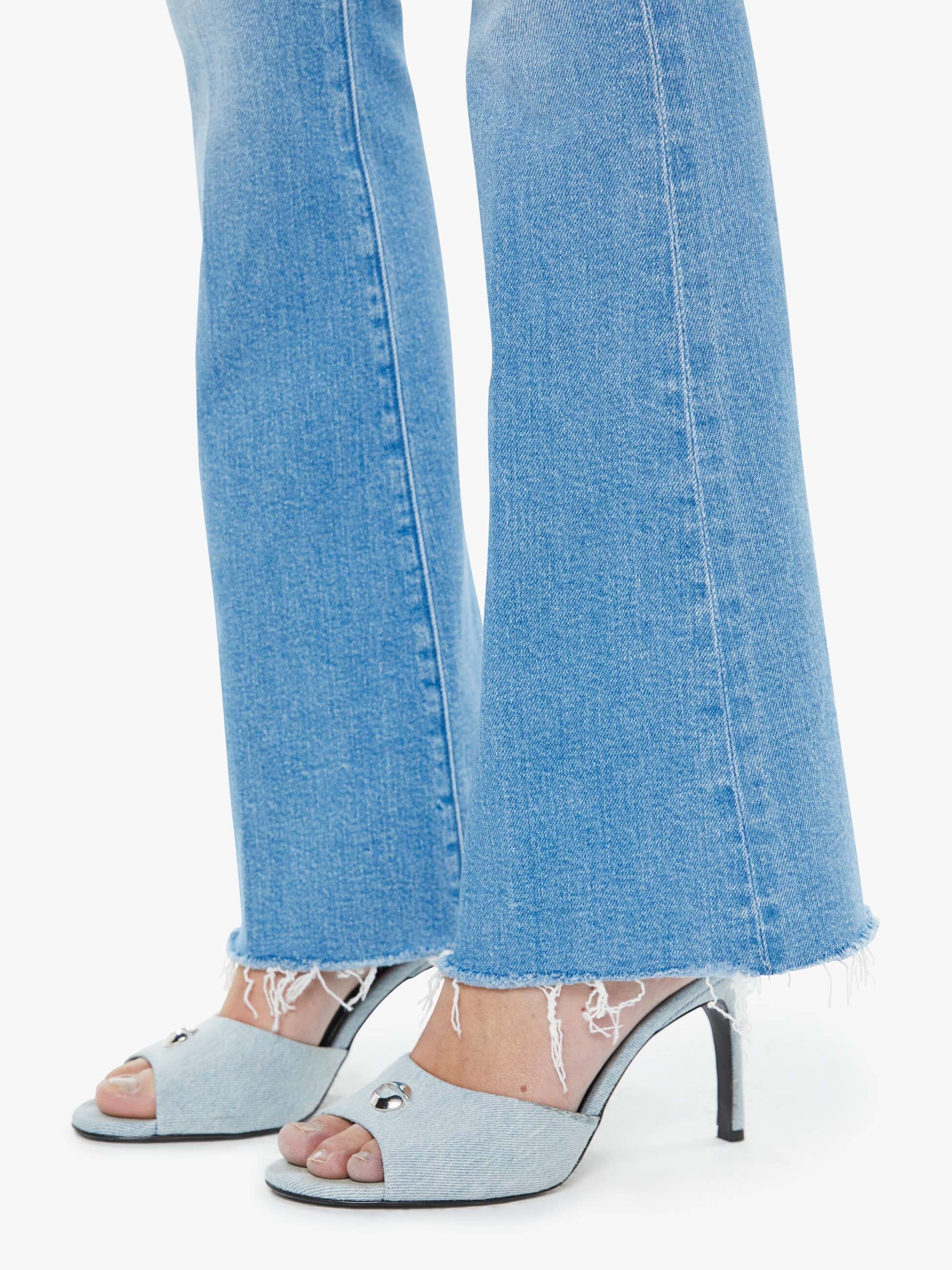 Mother Denim Women The Weekender Fray